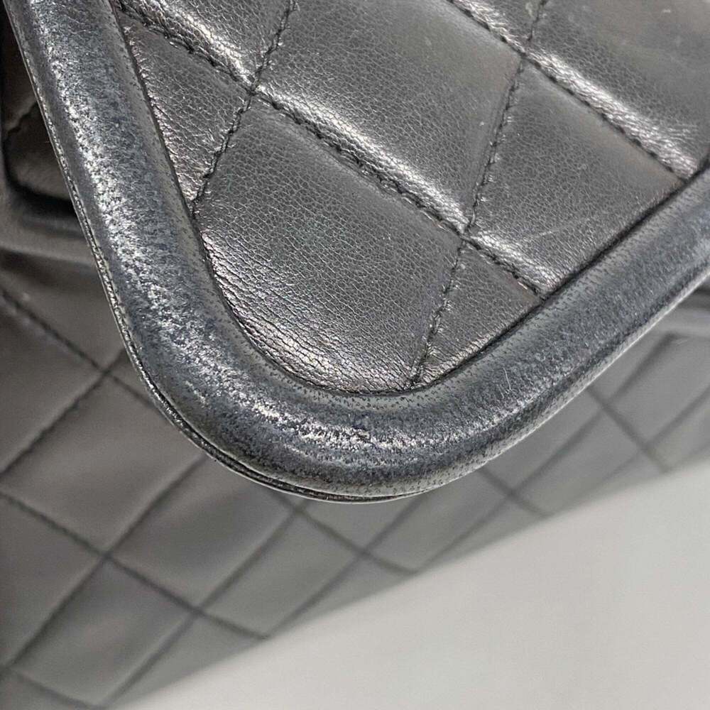 CHANEL Black Lambskin Leather Shoulder Bag - Picture 7 of 11